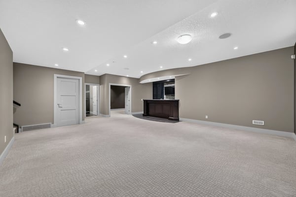 4 Aspen Cliff Close SW, Calgary, AB