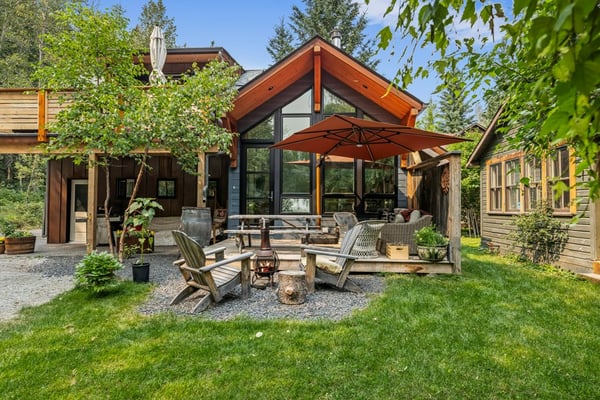 132 Rundle Crescent, A and B, Canmore, AB