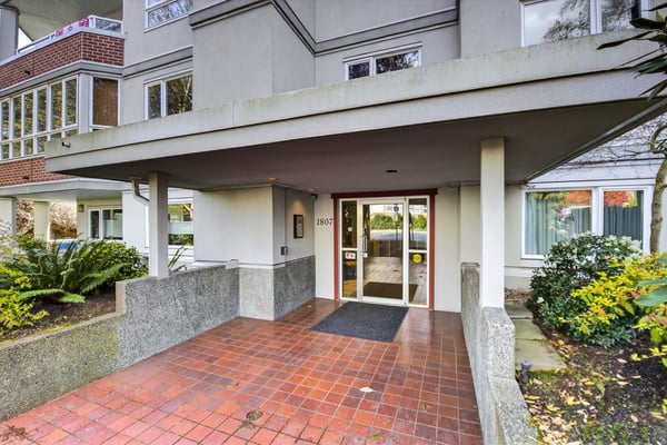 103-1807 Oak Bay Avenue, Victoria, BC