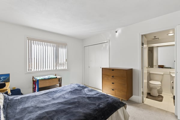 103-1807 Oak Bay Avenue, Victoria, BC