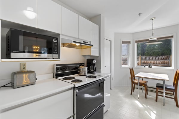 103-1807 Oak Bay Avenue, Victoria, BC