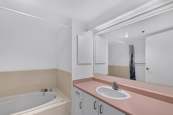 103-1807 Oak Bay Avenue, Victoria, BC