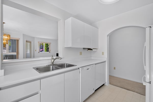 103-1807 Oak Bay Avenue, Victoria, BC