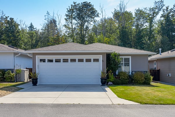 5-7586 Tetayut Road, Central Saanich, BC