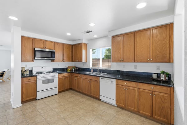 45237 Sancroft Ave., Lancaster, CA