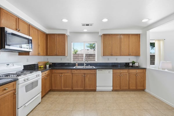 45237 Sancroft Ave., Lancaster, CA