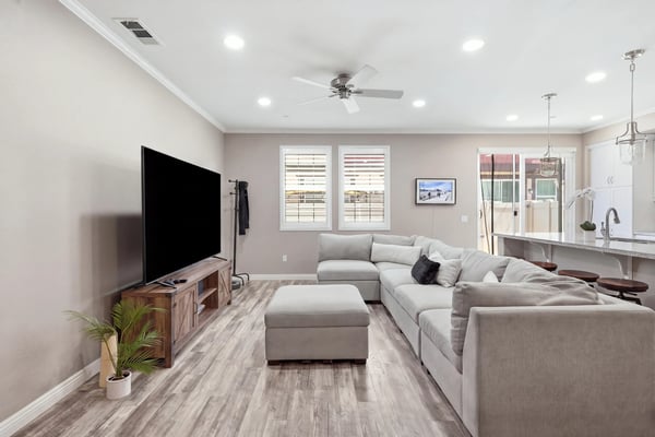 22077 Barrington Way, SANTA CLARITA, CA
