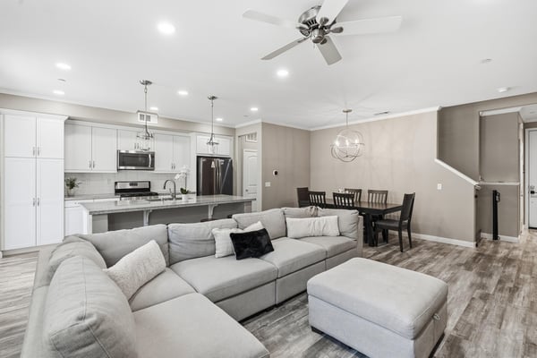 22077 Barrington Way, SANTA CLARITA, CA