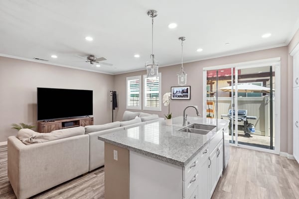 22077 Barrington Way, SANTA CLARITA, CA