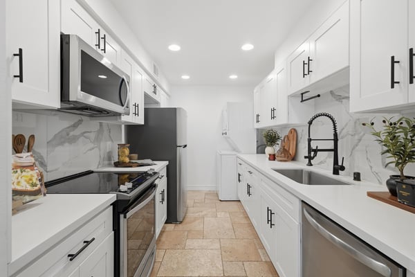 23679 Park Capri, 14, Calabasas, CA