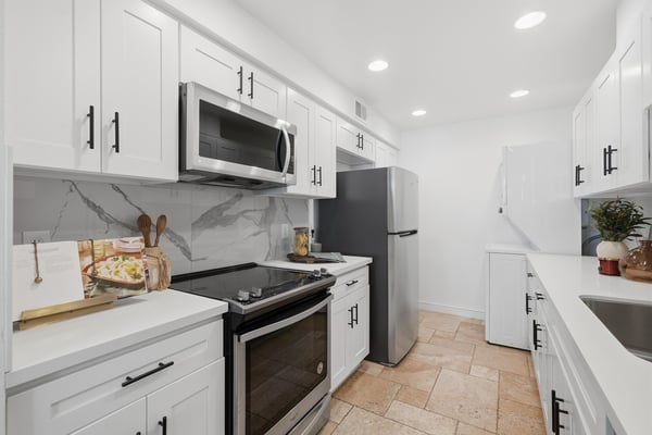23679 Park Capri, 14, Calabasas, CA