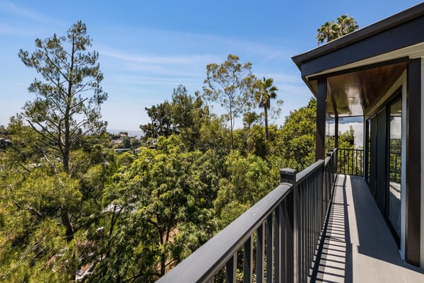 9234 Kinglet Drive, Los Angeles, CA