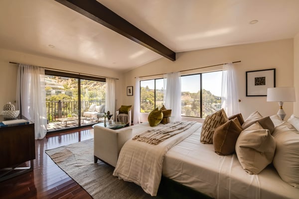9234 Kinglet Drive, Los Angeles, CA