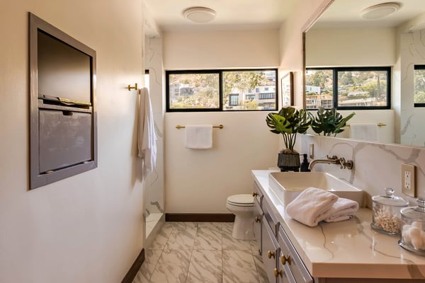 9234 Kinglet Drive, Los Angeles, CA