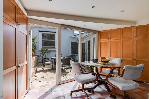 16177 Alcima Ave, Pacific Palisades, CA