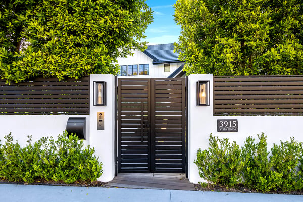 3915 Vista Linda Drive, Encino, CA