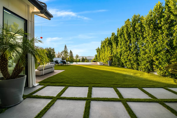 3915 Vista Linda Drive, Encino, CA