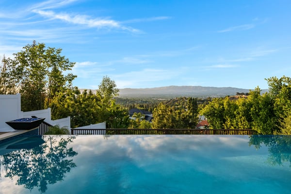 3915 Vista Linda Drive, Encino, CA