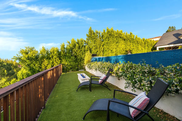 3915 Vista Linda Drive, Encino, CA