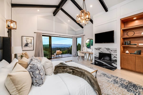 3915 Vista Linda Drive, Encino, CA