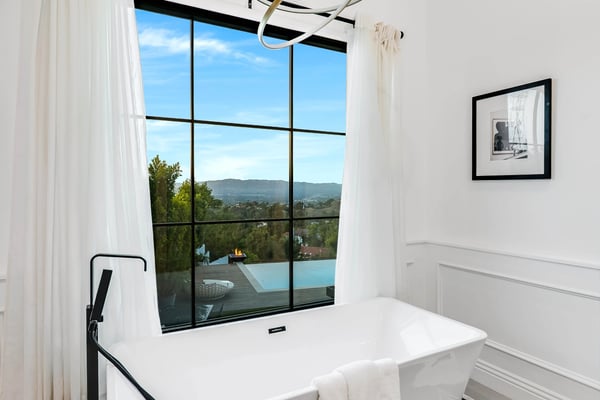 3915 Vista Linda Drive, Encino, CA