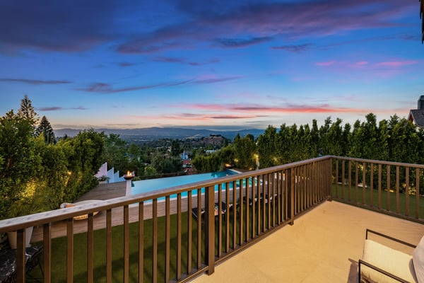 3915 Vista Linda Drive, Encino, CA