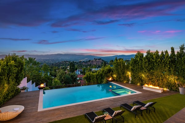 3915 Vista Linda Drive, Encino, CA