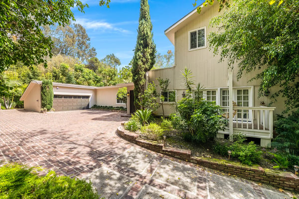 9911 Tower Lane, Beverly Hills, CA
