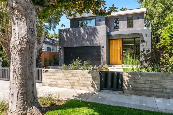 3831 Mound View Avenue, Studio City, CA