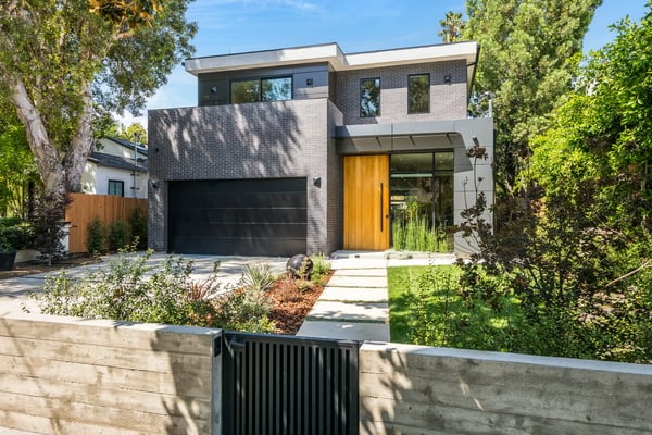 3831 Mound View Avenue, Studio City, CA
