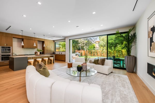 3831 Mound View Avenue, Studio City, CA
