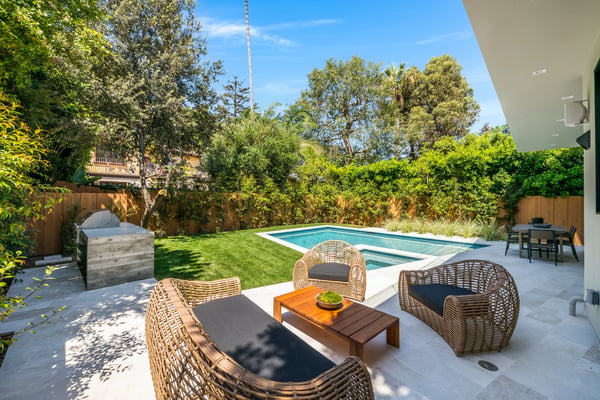 3831 Mound View Avenue, Studio City, CA