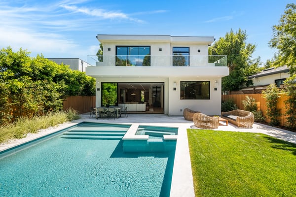 3831 Mound View Avenue, Studio City, CA