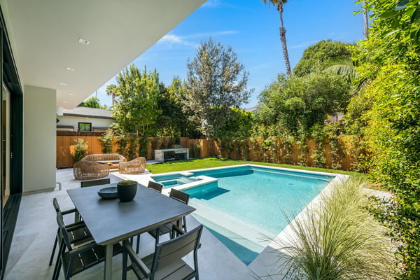 3831 Mound View Avenue, Studio City, CA