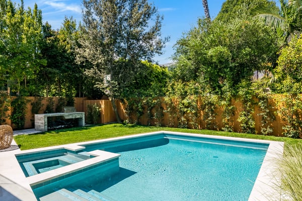 3831 Mound View Avenue, Studio City, CA