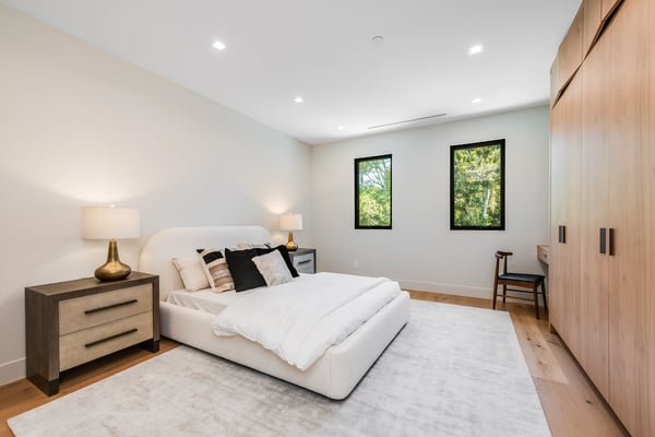 3831 Mound View Avenue, Studio City, CA