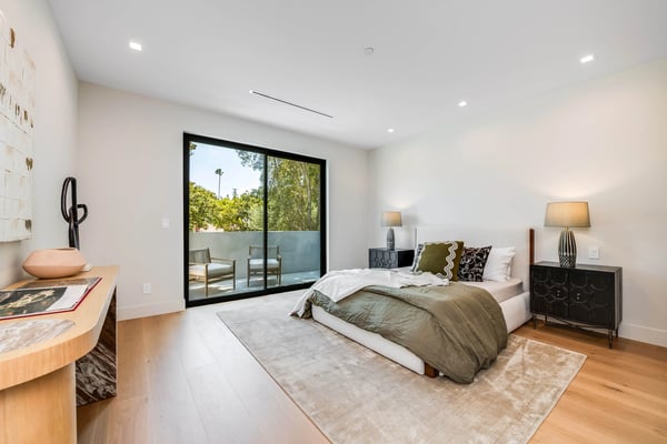 3831 Mound View Avenue, Studio City, CA