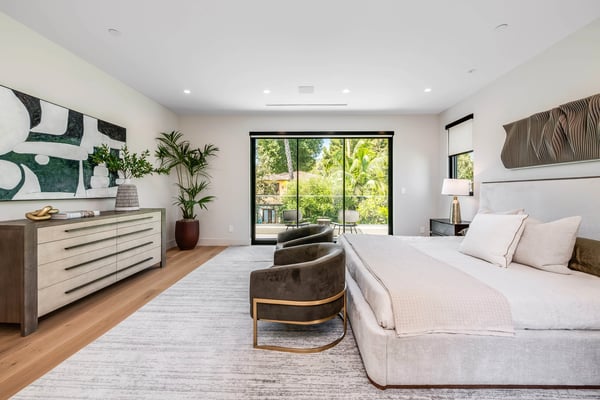 3831 Mound View Avenue, Studio City, CA