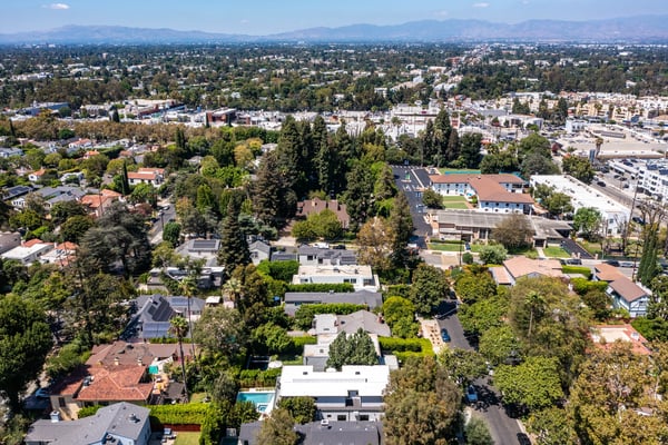 3831 Mound View Avenue, Studio City, CA
