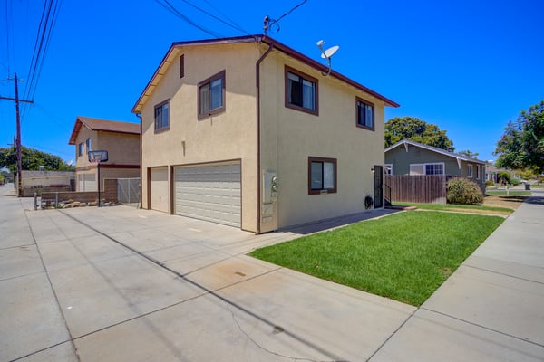 630 E Cook St, Santa Maria, CA