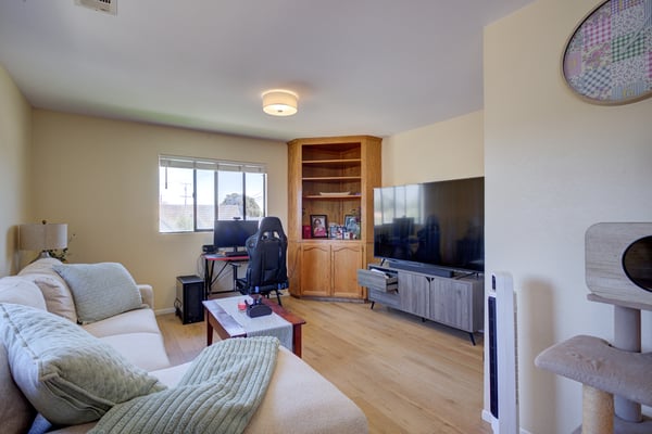 630 E Cook St, Santa Maria, CA