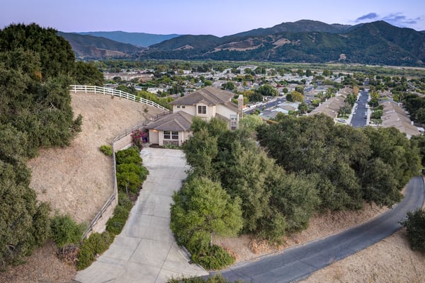 421 Via Corona, Buelton, CA