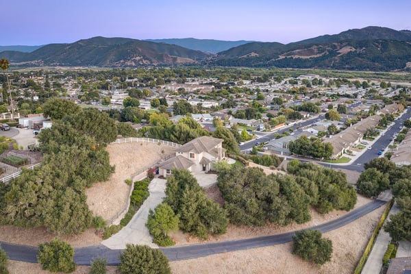 421 Via Corona, Buelton, CA
