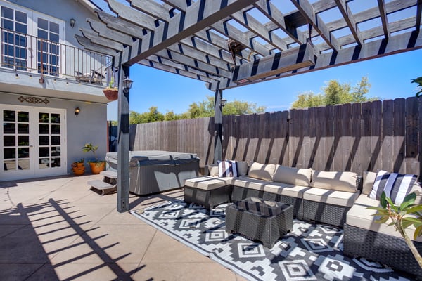 122 Pearwood Ave, Arroyo Grande, CA