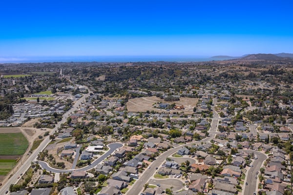 122 Pearwood Ave, Arroyo Grande, CA