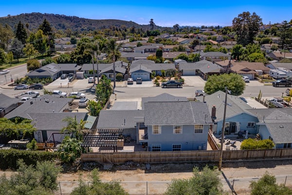 122 Pearwood Ave, Arroyo Grande, CA