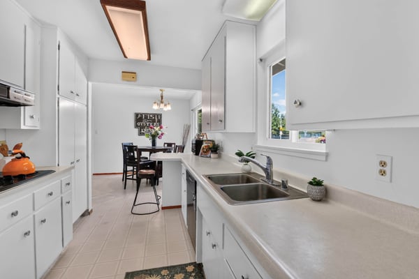 710 Villanova Drive, Davis, CA