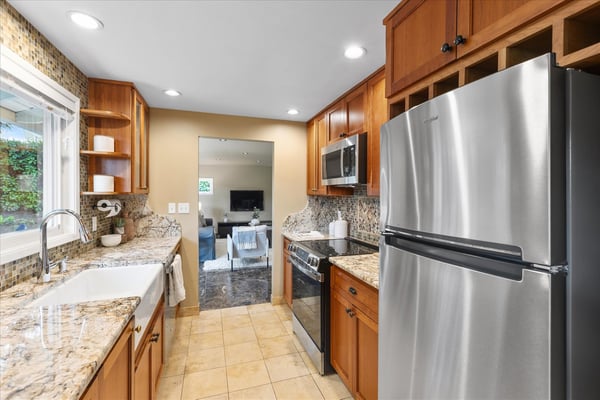 16010 SE 5th St, Bellevue, WA
