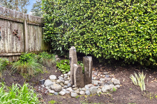 16010 SE 5th St, Bellevue, WA