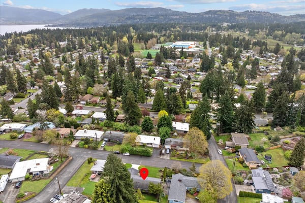 16010 SE 5th St, Bellevue, WA